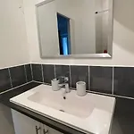 T1 Entre Et Avec Balcon Apartment *